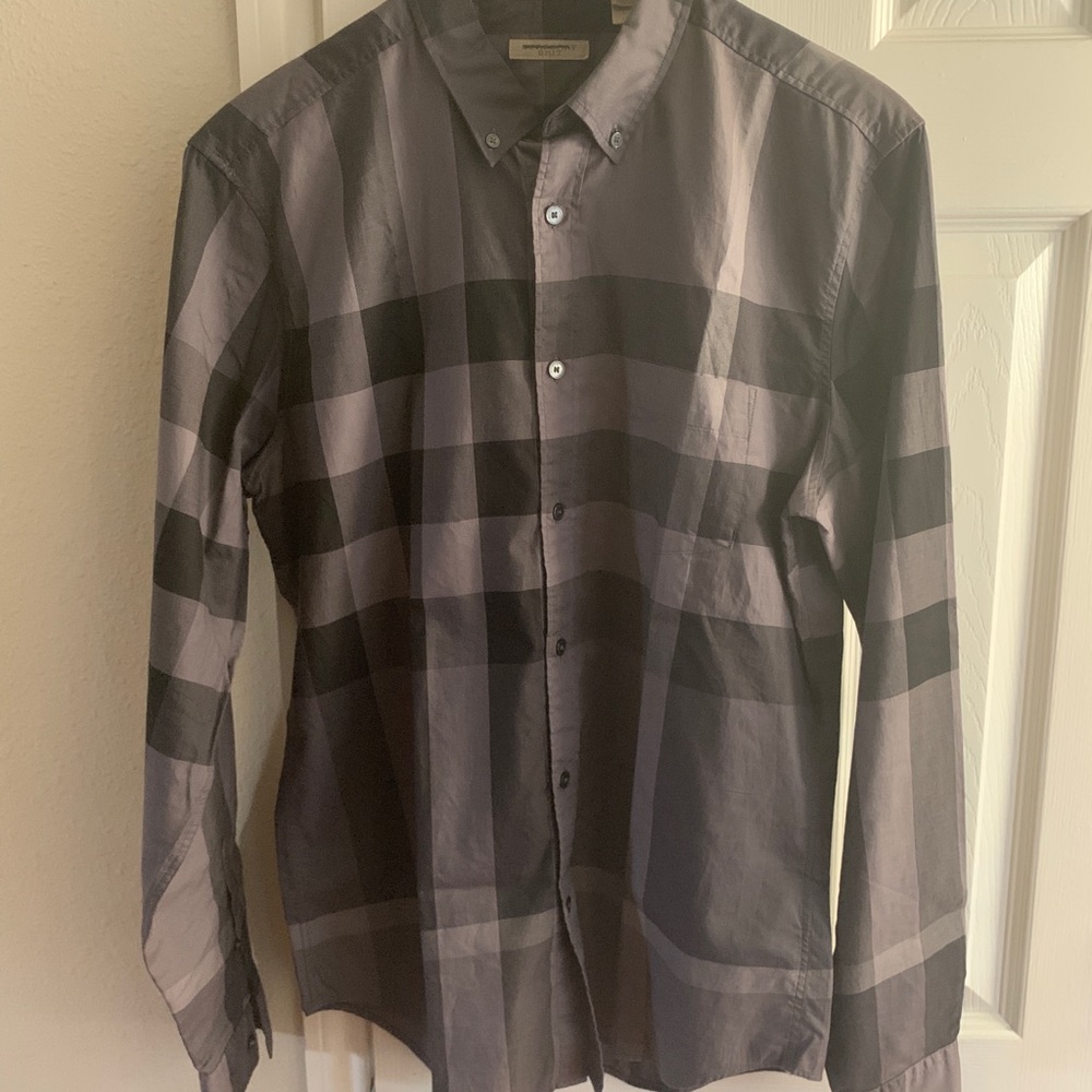 ❌SOLD❌Authentic Men’s Grey Burberry Shirt